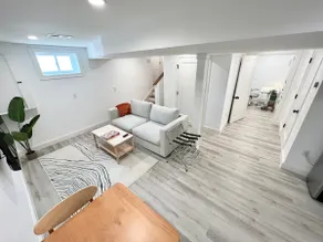 Cozy modern retreat near Tufts - Image 4