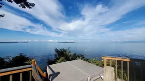 Sweeping Views on the Water - Image 2