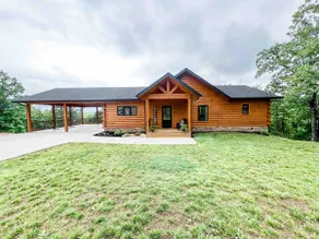 Luxury Log Cabin: 5 bedroom Van Buren River Cabin - Image 2