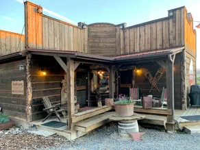 The Bunkhouse at Shiloh Ranch in a quiet setting - Image 3