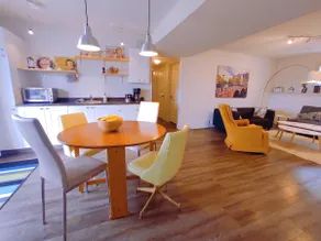 Cluck Norris Guest Suite - Image 5