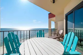 Beachfront - PENTHOUSE - Breathtaking Views! - Image 2