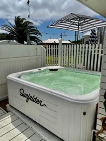 Casual Luxury - spa, games room, pets welcome! - Image 2