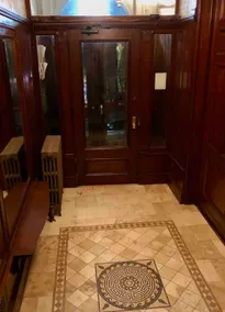 Amazing Brownstone Apartment just off Central Park - Image 5