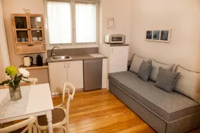 2-spaces comfy apartm with balcony in Pangrati (7) - Image 4