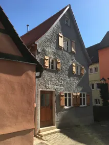 Vacation in a historic building - Image 2