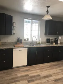 Sleeps 10 - Open layout, minutes north of downtown - Image 3