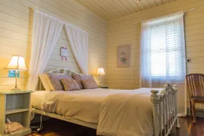 Waterfront Cottage - Port Stephens - Image 3