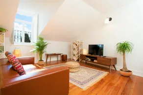 Cosy Apartment with Stunning River view in Alfama - Image 5