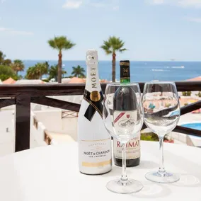 1 Bedroom Apartment for 4 people in Tenerife - Image 2