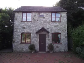 Pump Cottage, Whitford - Scenic rural location - Image 2