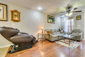 DowntownBryantNice3Bd2.5BtHouse - Image 5