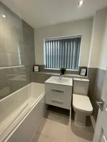 Lovely 2 bed house Cannock Driveway for 2 vehicles Perfect for contractors Business Travellers Short Stays Close to M54 M6 i54 A38 A5 McArthur Glen Designer Outlet - Image 2