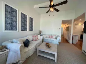 Beautiful 2 Bedroom Home located on Bay - Image 5