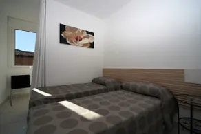 A212: 2 bedrooms apartment with lake view - Image 5