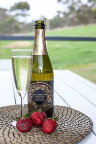 Hickey Vale Farm Lodge Pet Friendly - Image 5