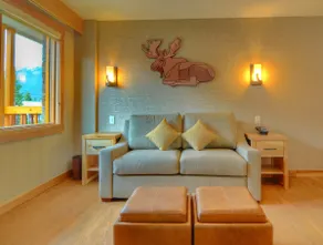 Central room in the Rockies | Rooftop Hot Pools - Image 3