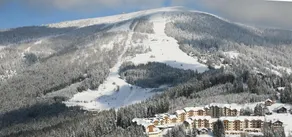 stunning views, access directly to the skiing area - Image 2