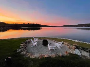 Luxury Lake House - IU events and graduation - Image 2