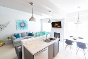 *5 Star Crystal Beach Lake Erie, Niagara Region, 3BR 10 min walk to beach, shops - Image 4