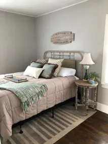 Renovated turn of the century downtown cottage - Image 3