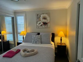 Luxe and Elegant home - Image 3