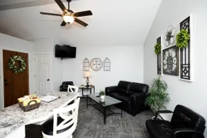Beck Plaza Extended Stays Suite A - Image 3