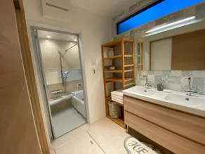 New house, 5 minutes from Kyoto Station, 8 minutes on foot from Yamashiro Station, 3 minutes from Kyoto East IC, 1 free parking space - Image 4