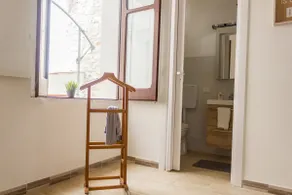 [DOWNTOWN SELINUS] Bright apartment with courtyard - Image 5