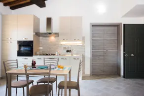 Apartment on Corso di Castiglione 2 - Image 2