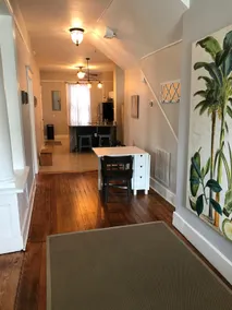 Lower Level Executive Rental in Victorian District - Image 3