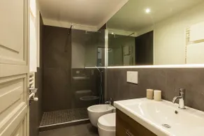 2BR 2BA apt Rome with balcony and sauna - Image 5