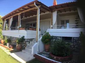 Beautiful beach house - Image 2