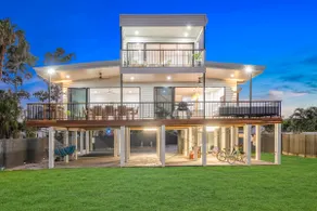 Luray Beach Retreat - Beach House - Image 2