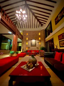 Villa Santillana Luxury and Charm in the Mountains - Image 3