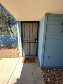 Cozy Casa Azul —very centralized near I-10 fwy. - Image 2