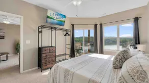 Lakefront Condo + Free Slip | Elevator access - Image 2