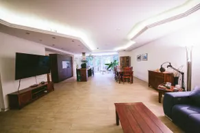 Whirlpool, underfloor heating, Nintendo & Netflix - Image 3