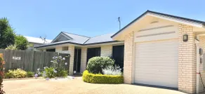 2 x Stylish Townhouses handy to Gabbinbar, wine. - Image 3