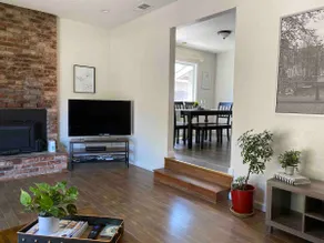 Entire 3 bed 2 bath house, super clean and bright - Image 5