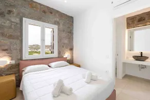 ĪKADE Mykonos - Image 3
