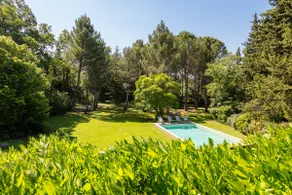 Villa Oustal Park 4500 m2 Heated swimming pool Near Ventoux Via Venaissia    - Image 2