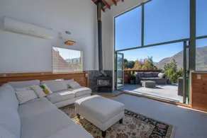 Mountain, lake, sun and this beautiful home - Image 3
