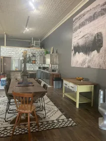 Ground Floor Downtown Loft - Image 2