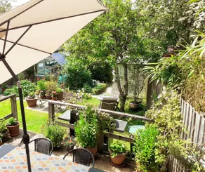 The Bolt Hole, 4 Bed House with Sunny Garden. - Image 2