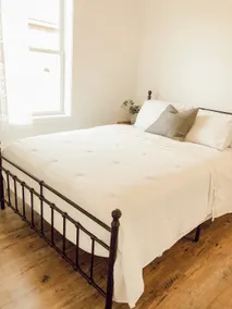spacious, new-construction DOWNTOWN apartment - Image 4