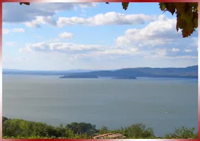 Cozy 3-room apartment with lake view - Image 3