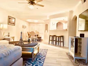 GLAM! GORGEOUS|BILTMORECondo|WALK TO ALL - Image 4