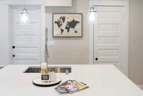 Remodeled duplex in the heart of Northeast - Image 5