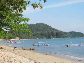 Cosy HomeStay at Penang Island -Beach and Village - Image 2